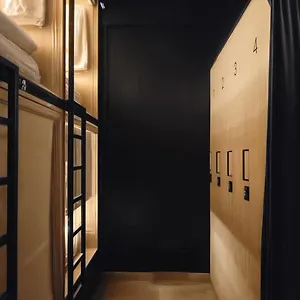 Westay Capsule Albergue
